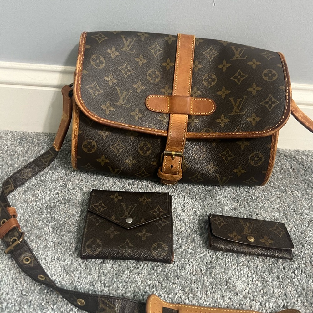 Authentic Louis Vuitton mono Marne bag- vintage purse. wallet , & key holder